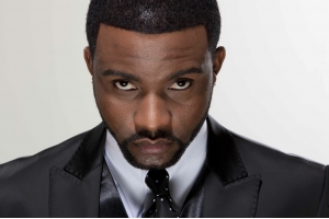 Styliste mais pas sapeur : Fally Ipupa en mode Fashionne